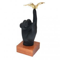ESCULTURA MAO DIREITA...